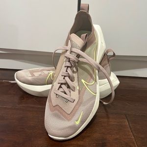 Nike Vista Lite worn once